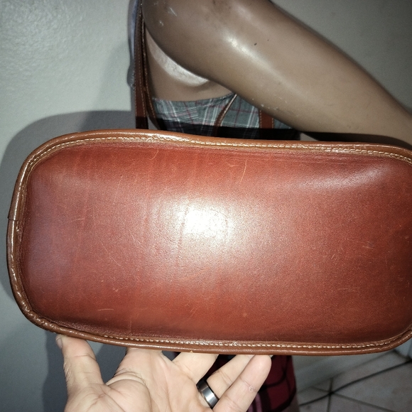 Brahmin Tuscan Leather Shoulder Brown Moc Croc Trim Detachable Pouch. Adj Straps - Picture 8 of 16